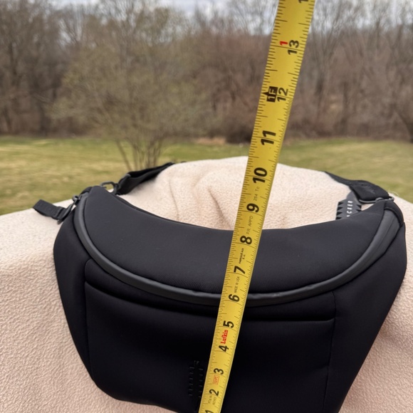 THACKER CROSSBODY - Picture 5 of 6